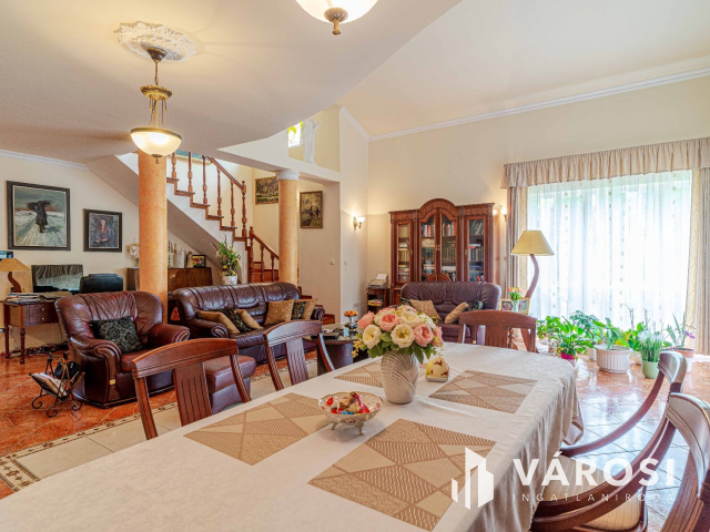 Presztizs tökéletes udvarral Újszegeden