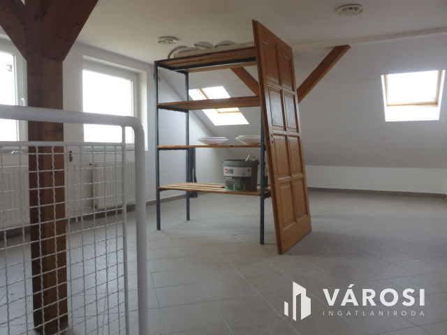 BYD közelében,több funkciós ingatlan kiadó!