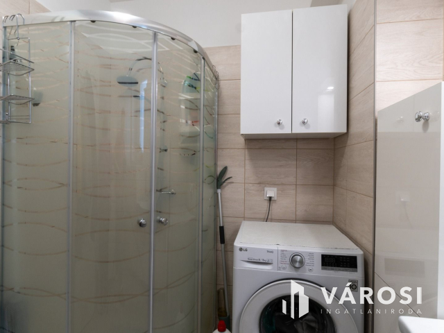 Siófokon eladó modern lakás a belváros szívében