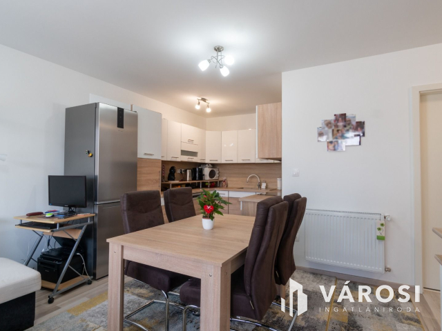 Siófokon eladó modern lakás a belváros szívében