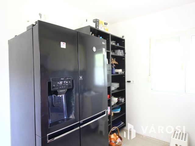 Napelemes tanya Balástyán