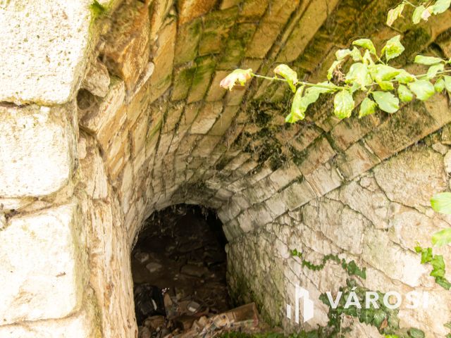 Akár 5 telek kialakítására alkalmas belterületi telek