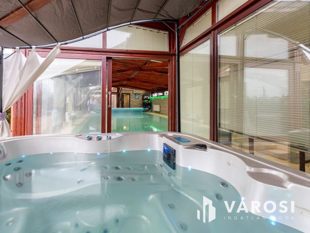 Wellnessház kiadó Fóton