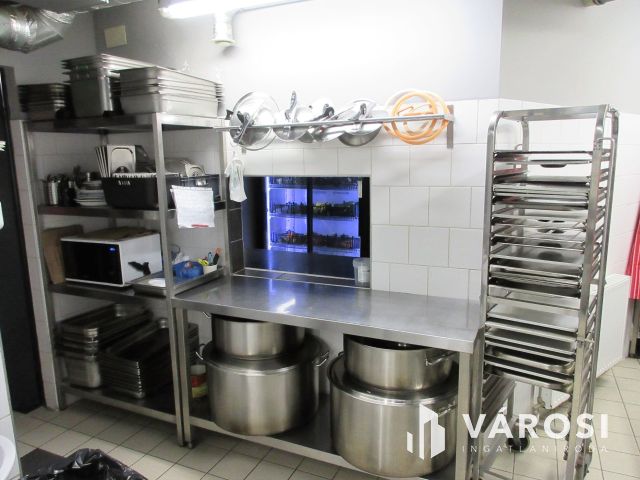 Budapest VII. kerületi üzlethelyiség