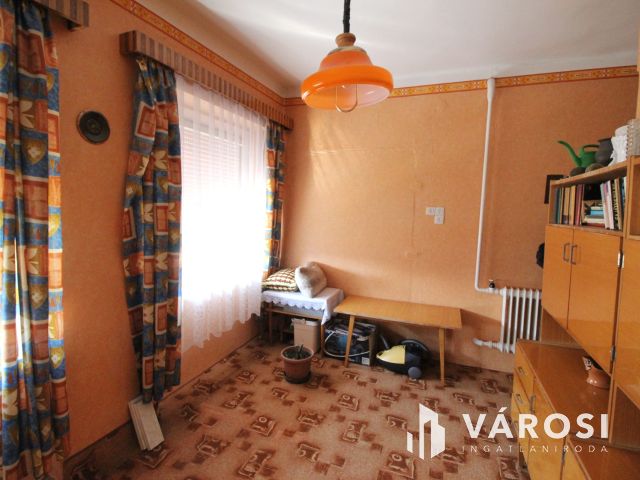 Eladó tágas családi ház Sarkadon