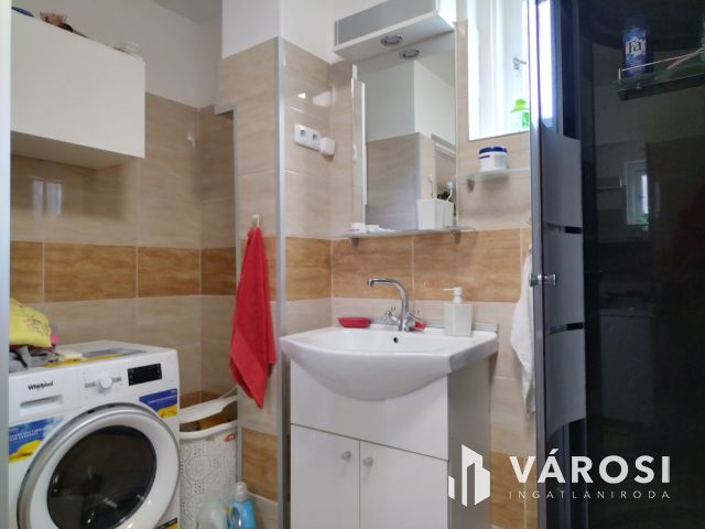 Mátraterenyén eladó, kitűnő állapotú családi ház!