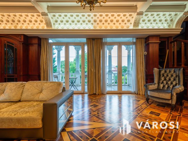 Exkluzív Villa a Rózsadombon