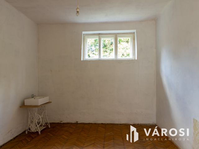 2 lakásos nagypolgári ház Dunaszekcsőn eladó