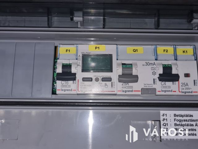 Elektromos autó töltős teremgarázshely a XIII. kerületben