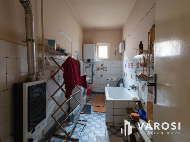 Családi ház tele lehetőséggel!