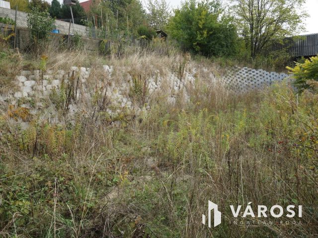 Örök panorámás üdülő övezeti telek eladó