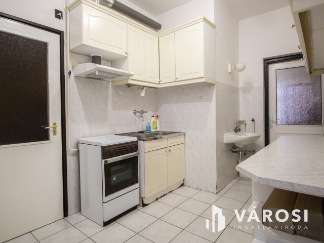 Többfunkciós komplexum Orosháza központjában