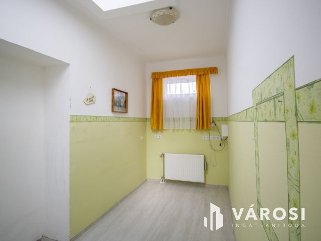 Többfunkciós komplexum Orosháza központjában