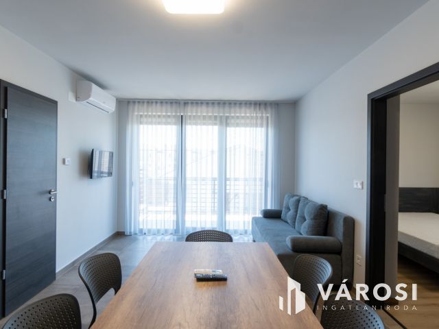 2 lakásos kiváló ikerfél Siófok-Sóstón eladó