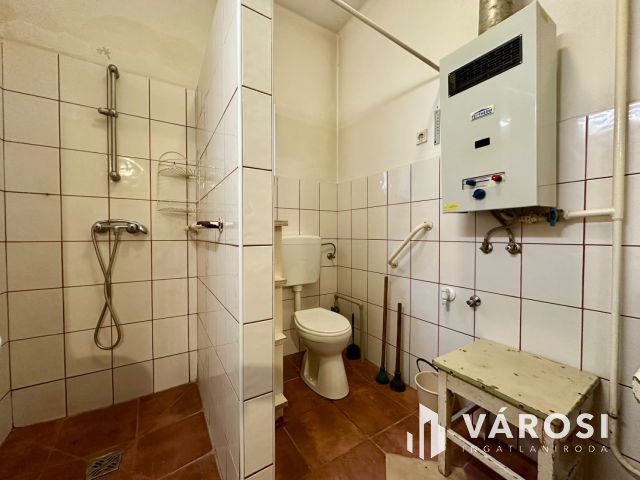 Forgách Antal úton reális áron ikerház eladó!