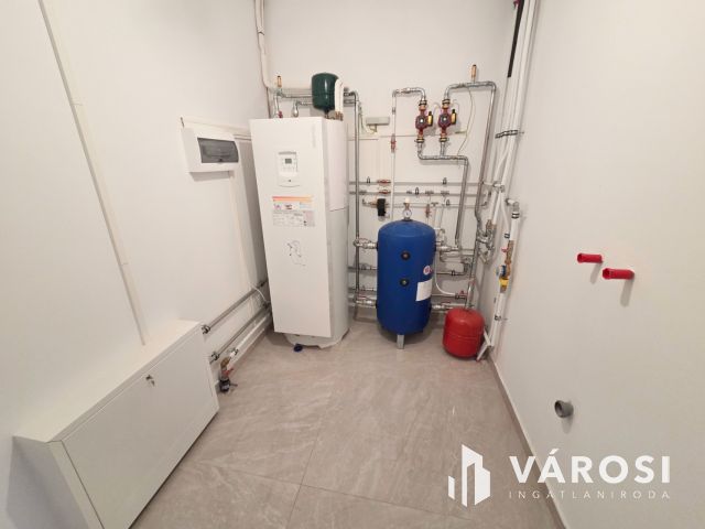 Kétgenerációs Modern Családi Otthon Soroksáron