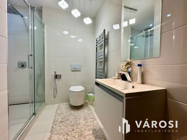 Kálvária társasházban luxuslakás eladó!