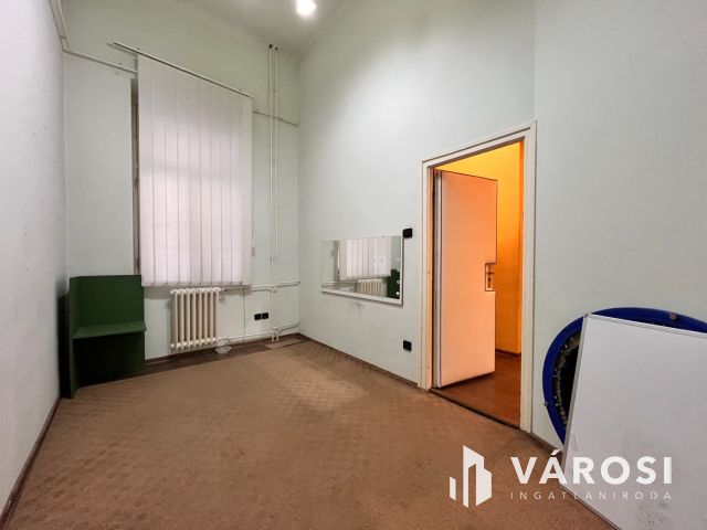 Erkélyes, galériázható lakás  a belvárosban - ne hagyja ki!