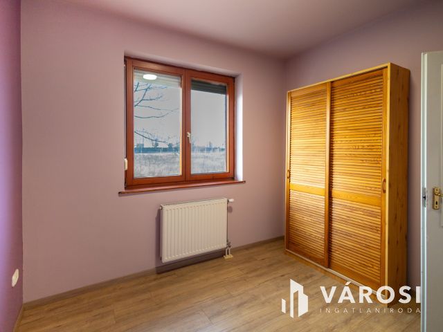 Kéznél a város, közel az autópálya – ideális lokáció