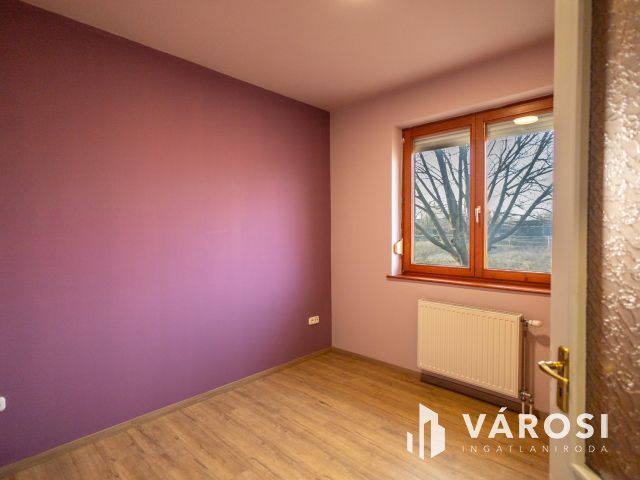 Kéznél a város, közel az autópálya – ideális lokáció