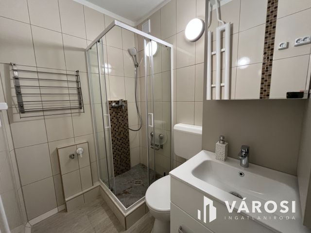 Na Ez Igen! Ez Egy Igazi Gyöngyszem!