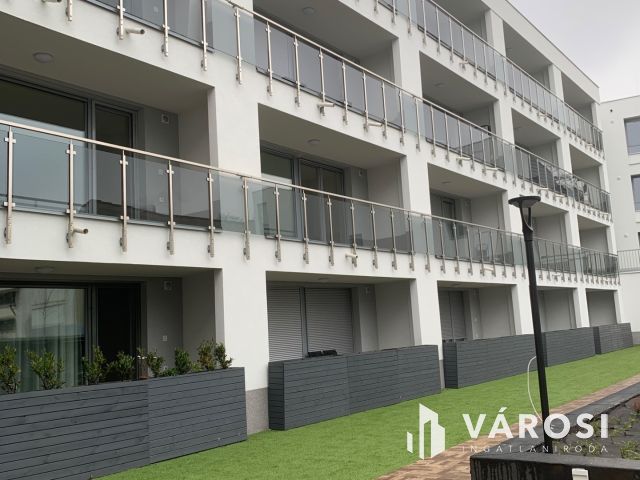 Azonnal költözhető lakás a belváros szívében