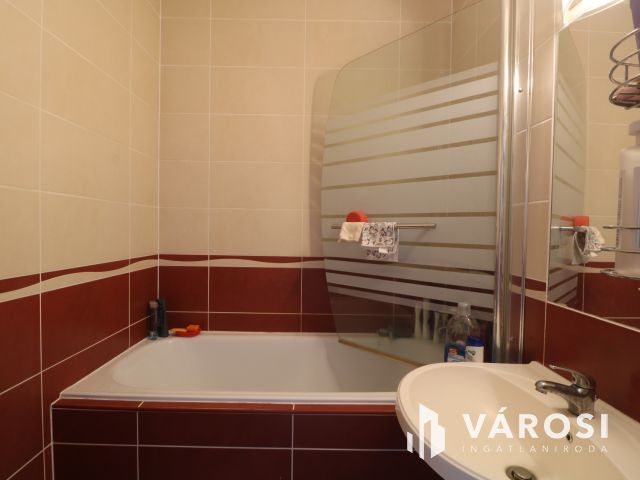 Eladó Panel Lakás Hódmezővásárhelyen !