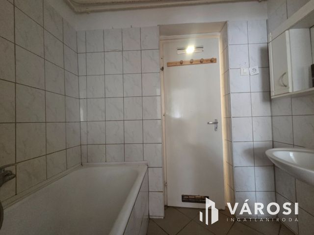 Kedvező árú, 68 nm-es vásártéri lakás