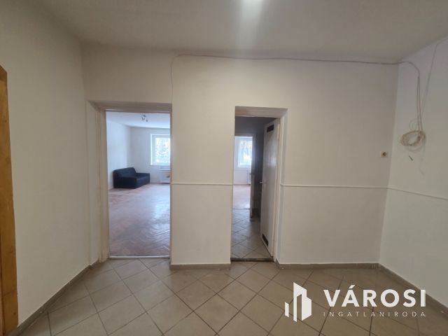 Kedvező árú, 68 nm-es vásártéri lakás