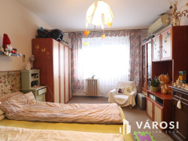 Eladó Panel Lakás Hódmezővásárhelyen !