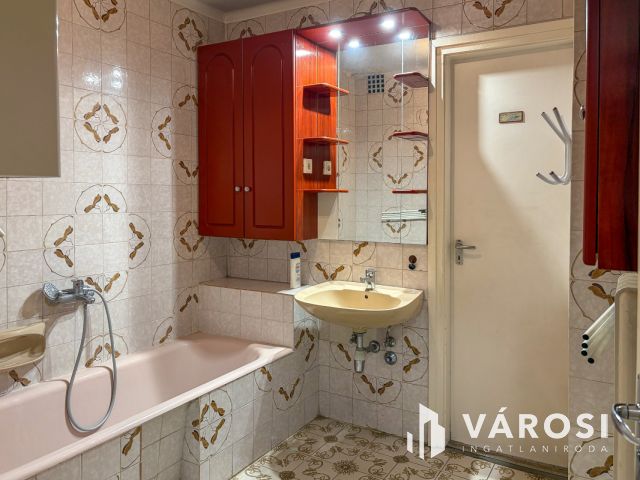 Sorházi lakás Békéscsaba kedvelt kertvárosi részén