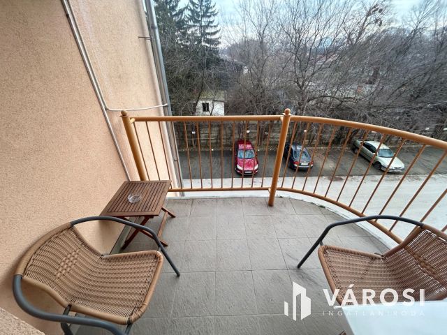 Kiadó egy gyönyörű & világos lakás a füredikapuban!!