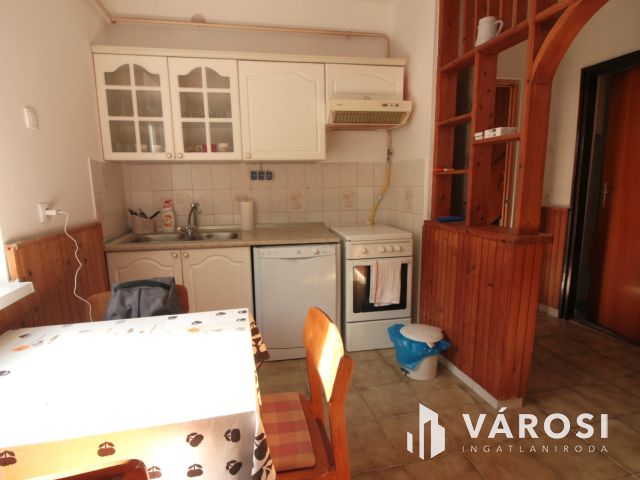 Családi ház gondos bérlőt keres