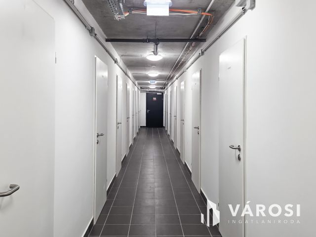 Nagy erkélyes, okosotthon a 13. kerületben