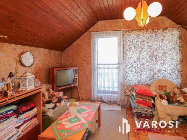 Felújítandó családi ház eladó