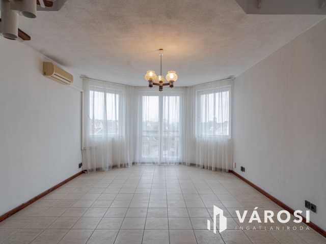 Galériás Lakás kiadó Móravárosban