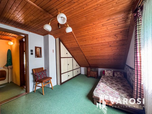 Két telek, egy nyaraló és sok-sok gyümölcsfa Szanazugban