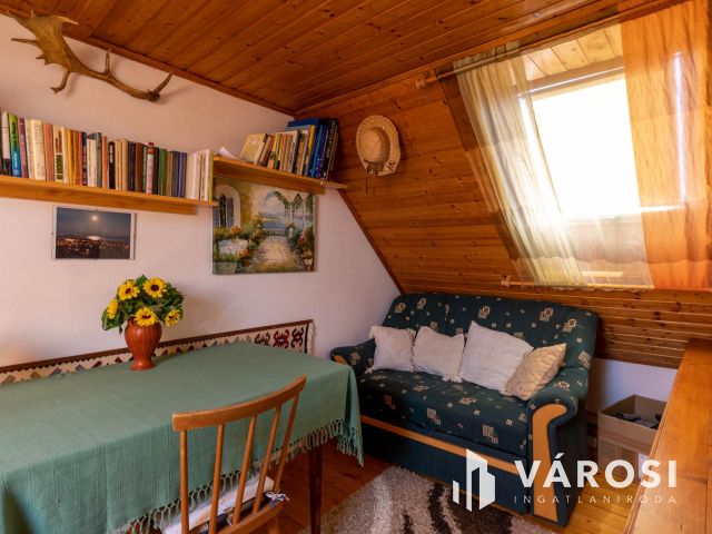 Körpanorámás nyaraló Balatonfüreden, a Tamáshegyen