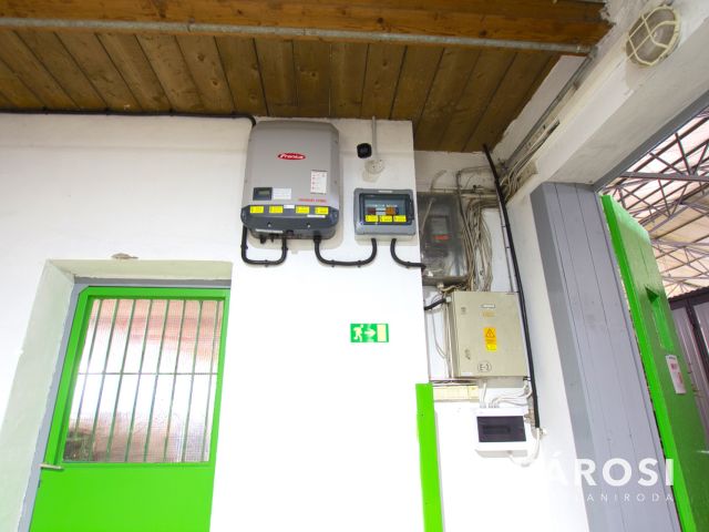 1400 m2-es raktár csarnok remek lokációval eladó